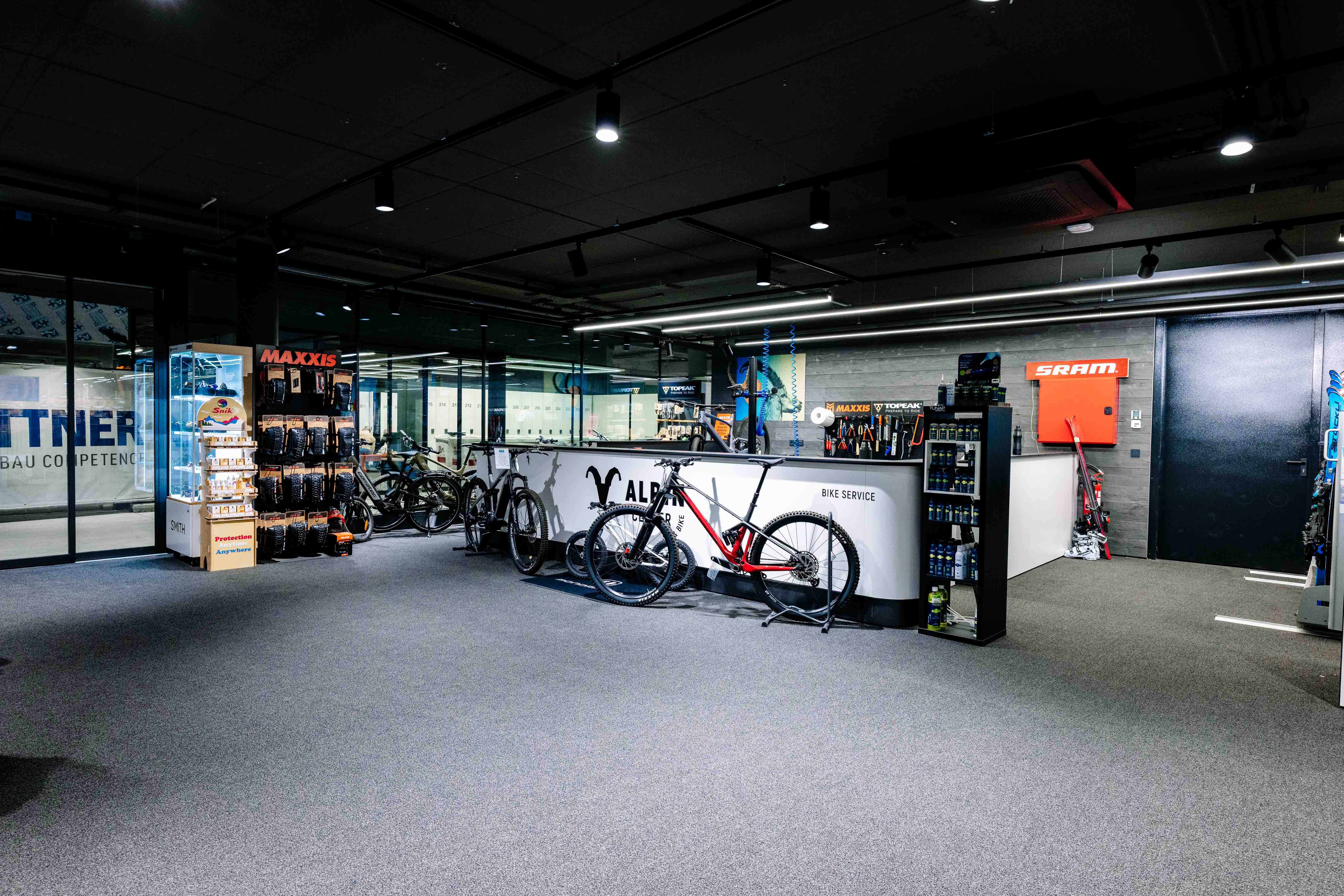 697a266a1e6a977ab94a9eda_Alpincenter_Bike Werkstatt